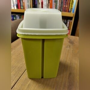 Vintage Tupperware Avocado Green Pickle Keeper Olive Green